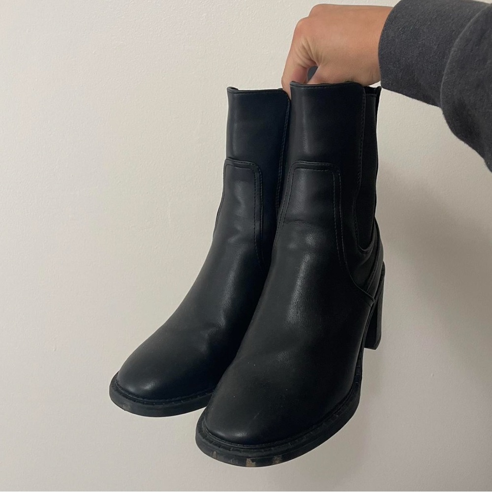 Black midi boots